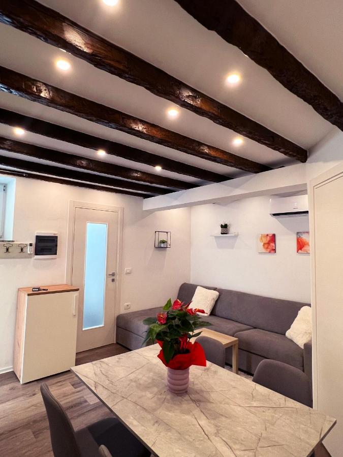 Hisa Limoni Apartment Koper Bagian luar foto